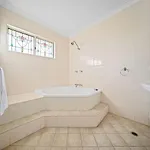 Modern 4b Family-friendly In Robertson Qld
