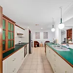 Holiday home Modern 4b Family-friendly In Robertson Qld