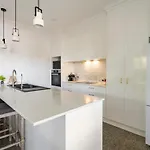 Holiday home The Olive Tree House - Alluvionproperty Au *
