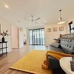 Holiday home Spacious Retreat With Modern Comfort & Cozy Vibes