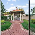 Holiday home Modern 4b Family-friendly In Robertson Qld Brisbane