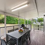 Stylish Mid Century Close To Cbd