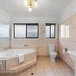 Spacious 5br Family In Upper Mount Gravatt *