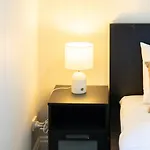 Bayside Queenslander High Ceilings Family-friendly *