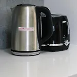 Coastal Wynnum Home Near Plaza And City Connections