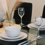 Coastal Wynnum Home Near Plaza And City Connections