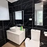 Holiday home 3br Family Walk To Waterfront & Wading Pool *