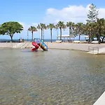 3br Family Walk To Waterfront & Wading Pool Holiday home Brisbane