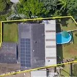 4 Bedroom With Private Cinema, Pool 2Parking