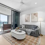 Iconic Queens Wharf 2br Prime Cbd Location Apartment *
