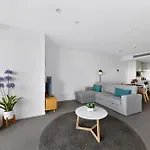 Level 15 Skytower 2Br Cbd Retreat