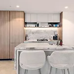 Queen\'S Wharf | Skyline Getaway | Pool + Views