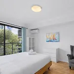 Stylish Bowen Hills Studio Near City Centre