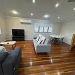 Apartment Cosyhome4familyfreeparking Brisbane