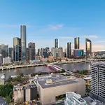 Lucid Serenity 1Br City View Apartment