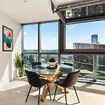 Premium Queens Wharf With Car Park *