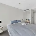 Level 15 Skytower 2Br Cbd Retreat