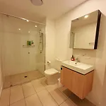 Hope St Staycation Pool Gym Sauna Parking M30