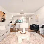 Apartment Ivy & Eve - 2br - Pool - Balcony - Parking