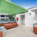 The Plaza |2 Bed • Bright & Comfy • Pool • Parking Brisbane