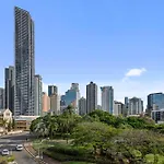 Central 2Br Apt With City Views, Balcony & Car Park