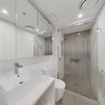 Hamilton Portside Luxe Level 5