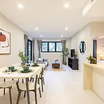 Modern 2Br Ducted Ac Parking And Great Location