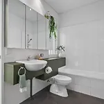 Apartment Warner Mcwhirters *