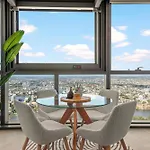 Queen's Wharf 1br With View, Pool And Free Parking Apartment *