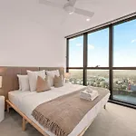 Queens Wharf 1br Skyline With Free Parking *