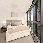 Queen's Wharf | River Views, Pool & Free Parking Apartment Brisbane