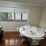 Cosyhome4familyfreeparking