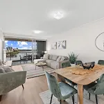 Apartment Quay West