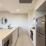 Xl Balcony Stylish 2br Parking Near Food And Shops Apartment *