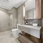 Level 43 Sweeping Skyline Luxury Designer 1br Brisbane