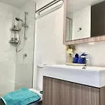 South 1br With Parking * Brisbane
