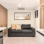 Apartment St Modern 1br Pool Parking Brisbane