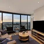 Skytower 72Nd Floor 3Br With Parking, Pool And Gym