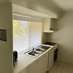 Lovely 2 Bedroom Apartment In Ascot