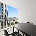 Belise - Executive 18th Floor In Bowen Hills Apartment *