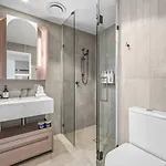 Luxury 54f Skyline Iconic Queens Wharf 1br