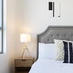 Apartment The Ukiyo Valley 2br Free Parking & Pool