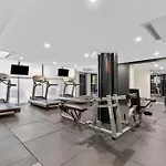 Sleeps 4 People - Centre - 100m To New Casino