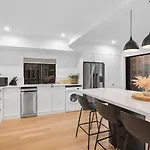 Forma Residences New Farm Apartment *