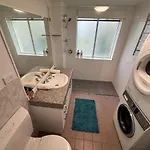 Russell Place Spacious 2br Balcony&garag Apartment Brisbane
