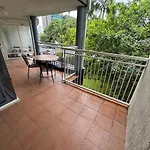 Russell Place Spacious 2br Balcony&garag *