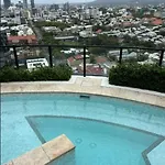 Executive 2 Bedroom 2 Bathroom - Fortitude Valley Apartment *
