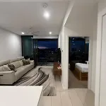 Penthouse-top Floor With Pool & Views Apartment *