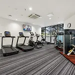 Apartment With Gym And Pool Access *