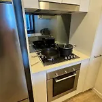 27fl River & Views + Balcony, Pool & Parking - Apartment